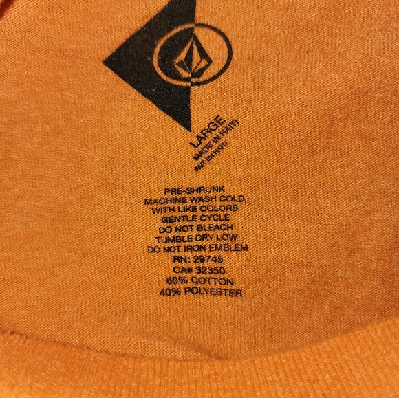 Volcom Shirt - Picture 3 of 3